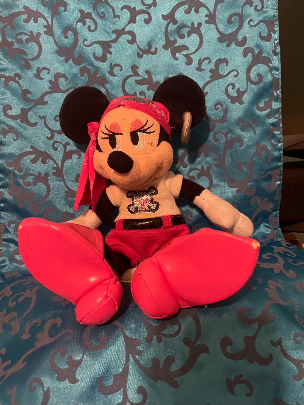 Disney Minnie Mouse Pirate Plush - Bright Pink Outfit